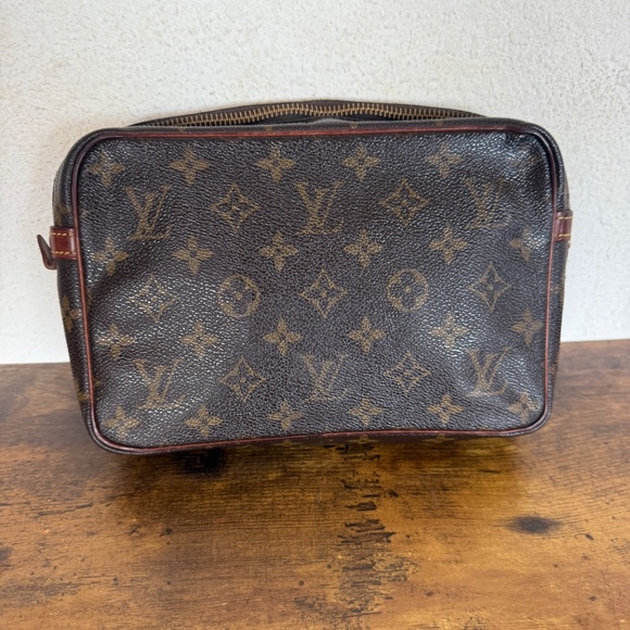 Louis Vuitton Monogram Toiletry/Clutch Bag - Picture 2 of 9